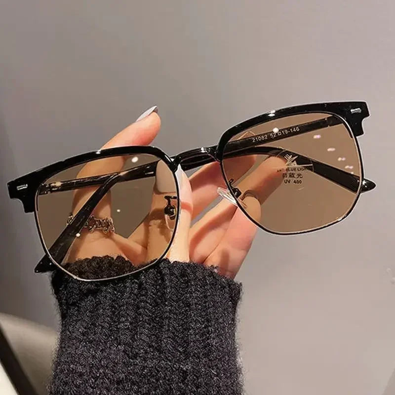 Photochromic Prescription Glasses – Vintage Transparent Computer Eyeglasses