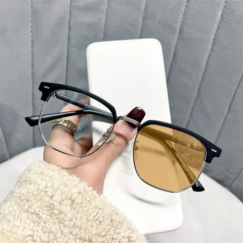 Photochromic Prescription Glasses – Vintage Transparent Computer Eyeglasses